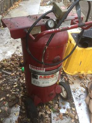 Old Sanborn M165B00-30UP air compressor